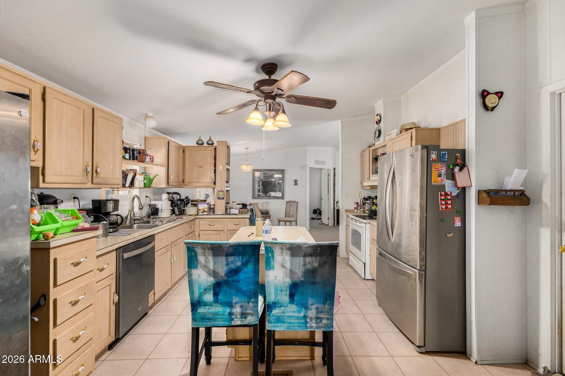27828 North Black Butte Road Wittmann, AZ 85361 - Photo 13 of 36