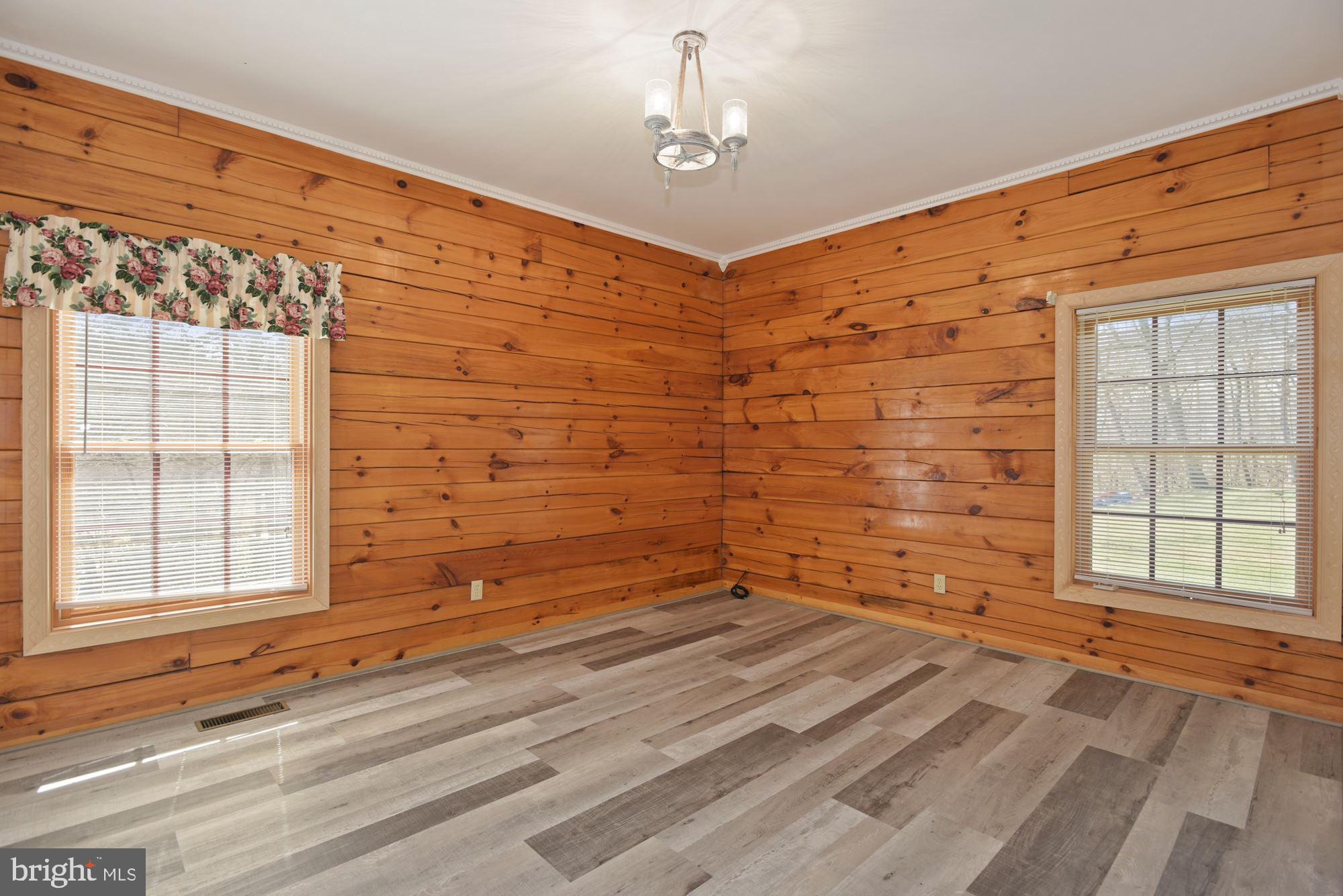 2300 Lookout Road Haymarket, VA 20169 - Photo 18 of 35 Main Level Bedroom 1