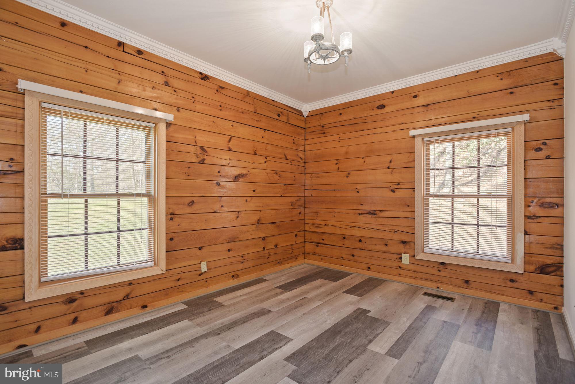 2300 Lookout Road Haymarket, VA 20169 - Photo 20 of 35 Main Level Bedroom 2