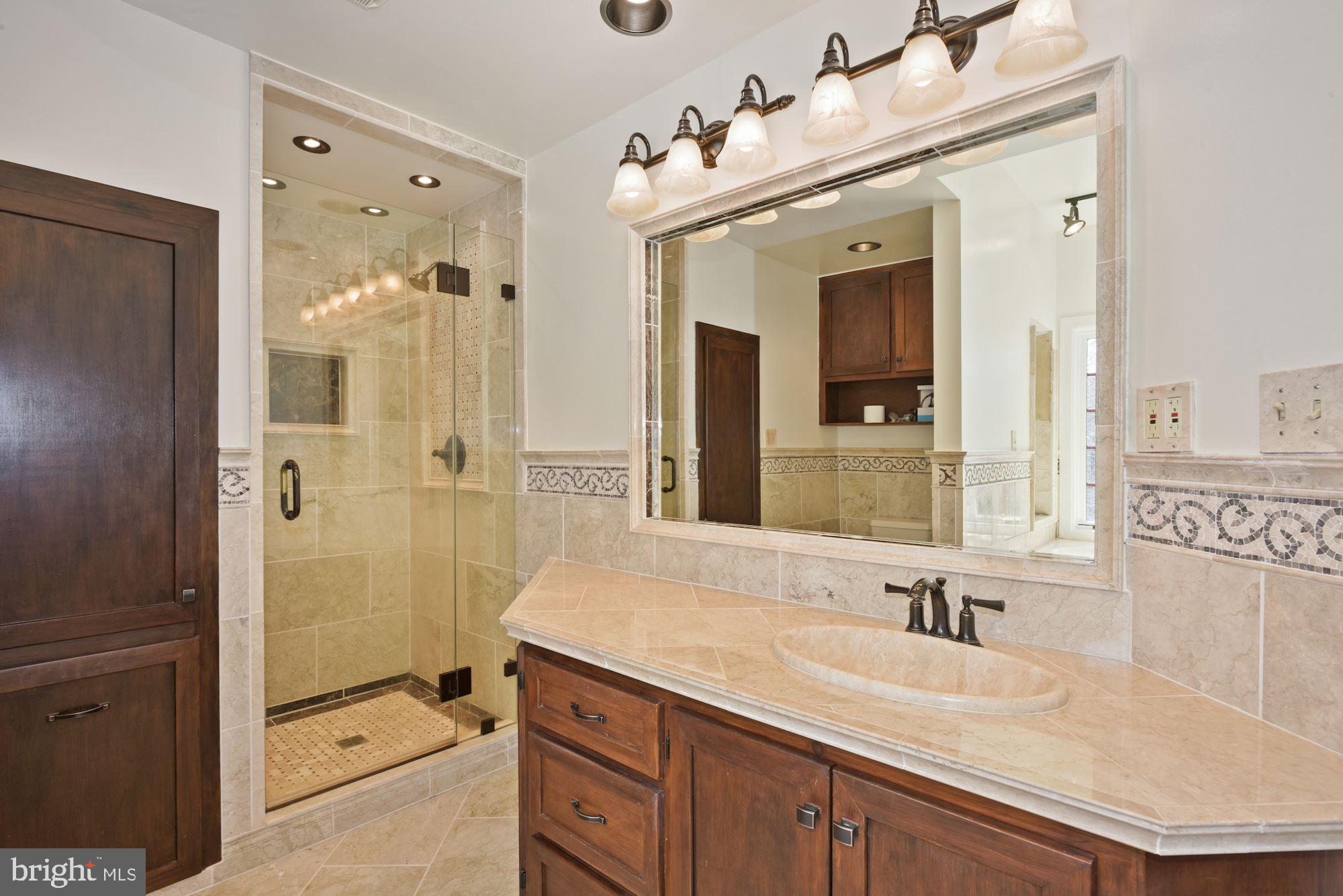 2300 Lookout Road Haymarket, VA 20169 - Photo 27 of 35 Master Bath