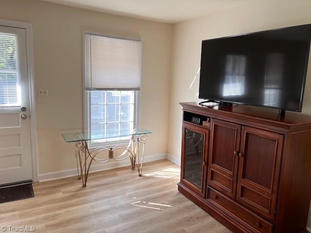 1001 Robinhood Road, Unit B High Point, NC 27262 - Photo 9 of 28 Gallery Image 9