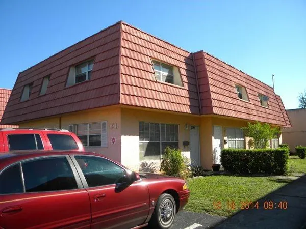 $1,795 | 5409 Northwest 27th Street, Lauderhill, FL 33313