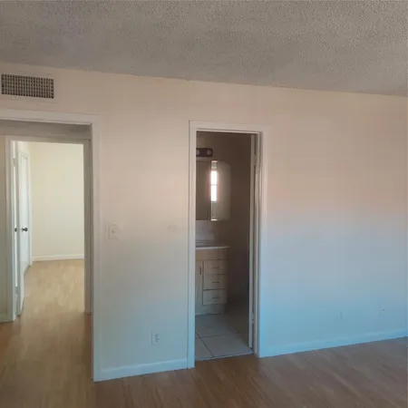 $1,795 | 5409 Northwest 27th Street, Lauderhill, FL 33313