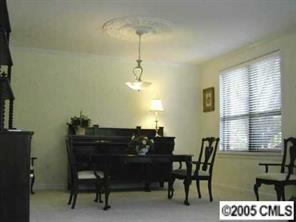 1530 Queens Road, Unit 201 Charlotte, NC 28207 - Photo 3 of 6 Gallery Image 3