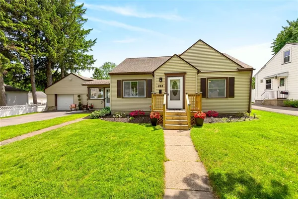 $214,900 | 293 Brett Road, Irondequoit, NY 14609