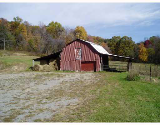 285 Snowden Road Hookstown, PA 15050 - Photo 2 of 5 Stable/Barn.