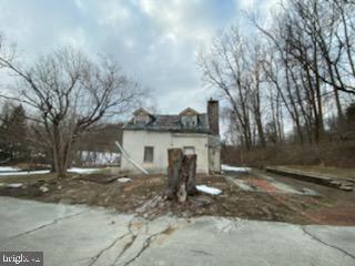 102 James Mill Road Elverson, PA 19520 - Photo 3 of 5 Gallery Image 3