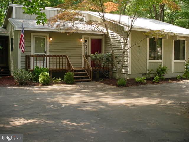 39 Beaconhill Road Ocean Pines, MD 21811 - Photo 1 of 22
