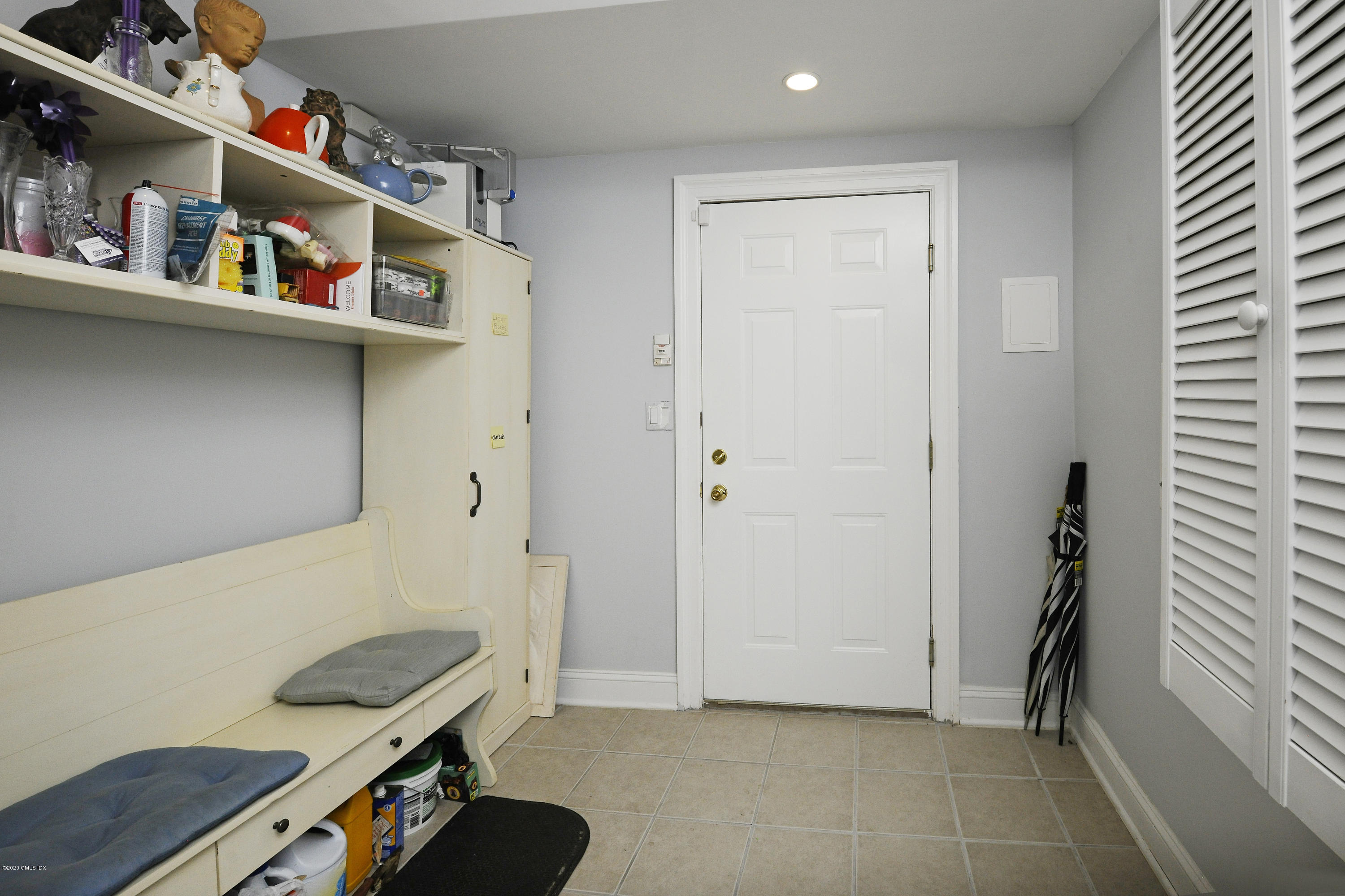 8 View Street, Unit 5 Greenwich, CT 06830 - Photo 27 of 30 a view of room with workspace and toys