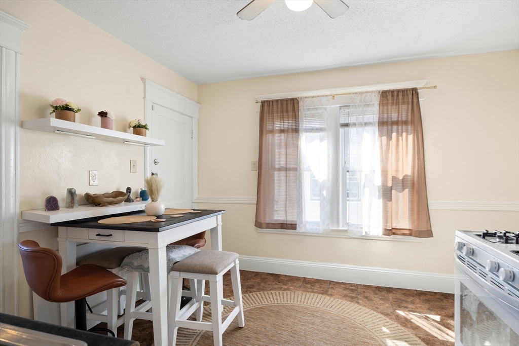 25-27 Santa Barbara Street Springfield, MA 01104 - Photo 19 of 38