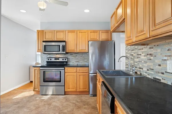 $354,900 | 25-27 Santa Barbara Street, Springfield, MA 01104