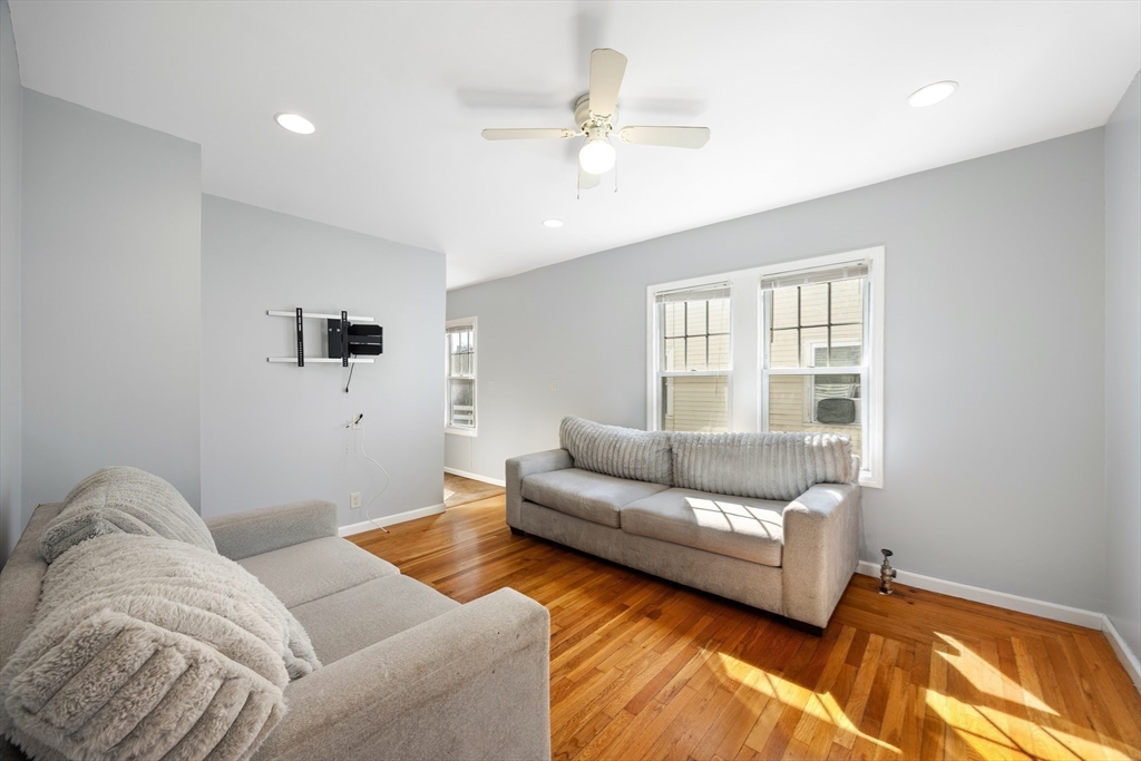 25-27 Santa Barbara Street Springfield, MA 01104 - Photo 9 of 38