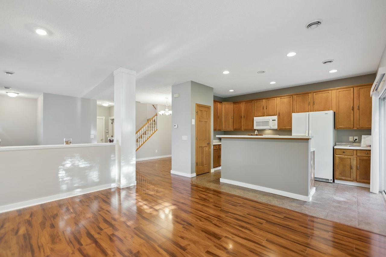 16314 70th Avenue North Maple Grove, MN 55311 - Photo 8 of 33