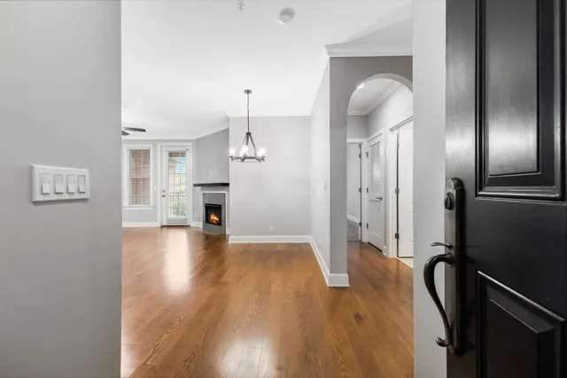 $369,999 | 307 Seven Springs Way, Unit 103, Brentwood, TN 37027