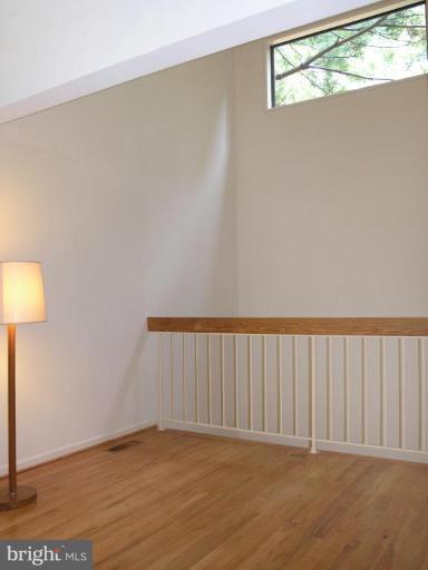 11122 Saffold Way Reston, VA 20190 - Photo 23 of 30 Sitting Room