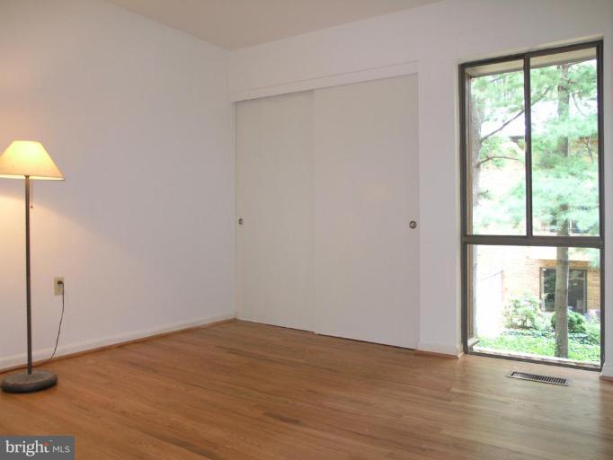 11122 Saffold Way Reston, VA 20190 - Photo 25 of 30 Bedroom #2