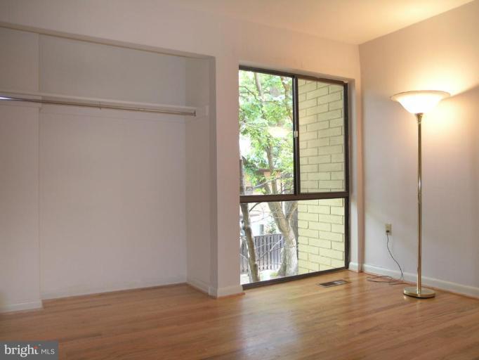 11122 Saffold Way Reston, VA 20190 - Photo 27 of 30 Bedroom #3