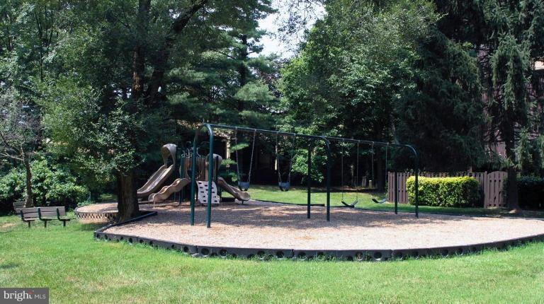 11122 Saffold Way Reston, VA 20190 - Photo 30 of 30 Community Playground