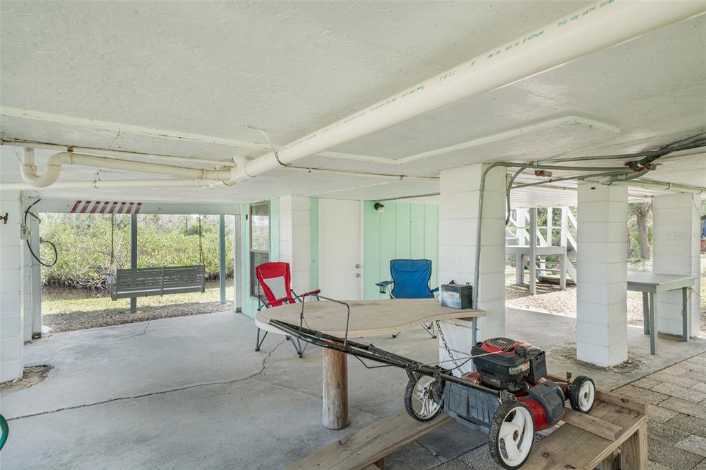 2220 Coon Point Crystal River, FL 34429 - Photo 19 of 58 a room with furniture and air hockey table