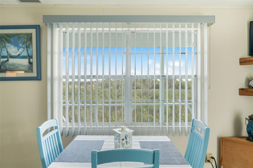 2220 Coon Point Crystal River, FL 34429 - Photo 2 of 58 a living room with furniture and a window