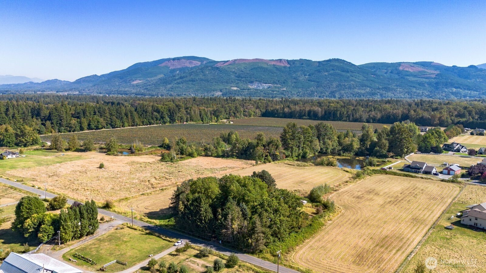 5474 Sand Road Bellingham, WA 98226 - Photo 35 of 39 Gallery Image 35