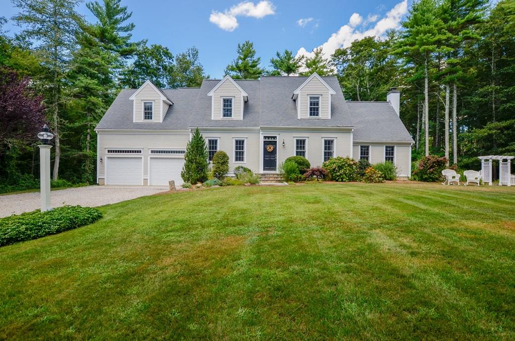 47 Cross Neck Road Marion, MA 02738 - Photo 1 of 42 Gallery Image 1