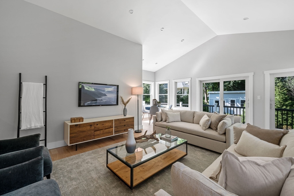 30 Grapevine Road Gloucester, MA 01930 - Photo 16 of 42