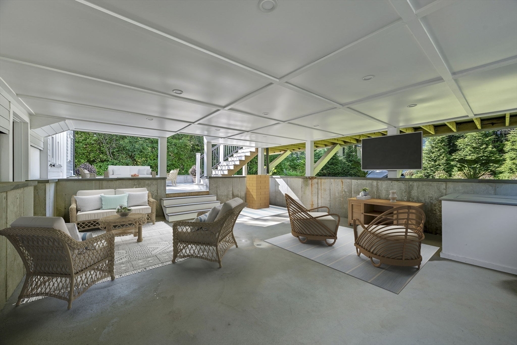 30 Grapevine Road Gloucester, MA 01930 - Photo 37 of 42