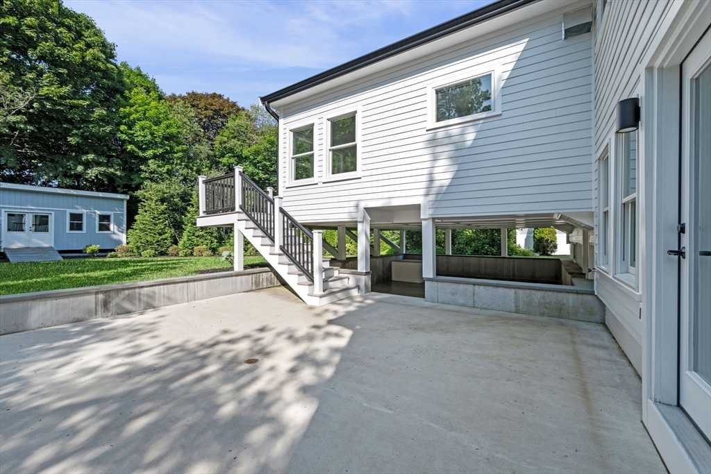 30 Grapevine Road Gloucester, MA 01930 - Photo 39 of 42