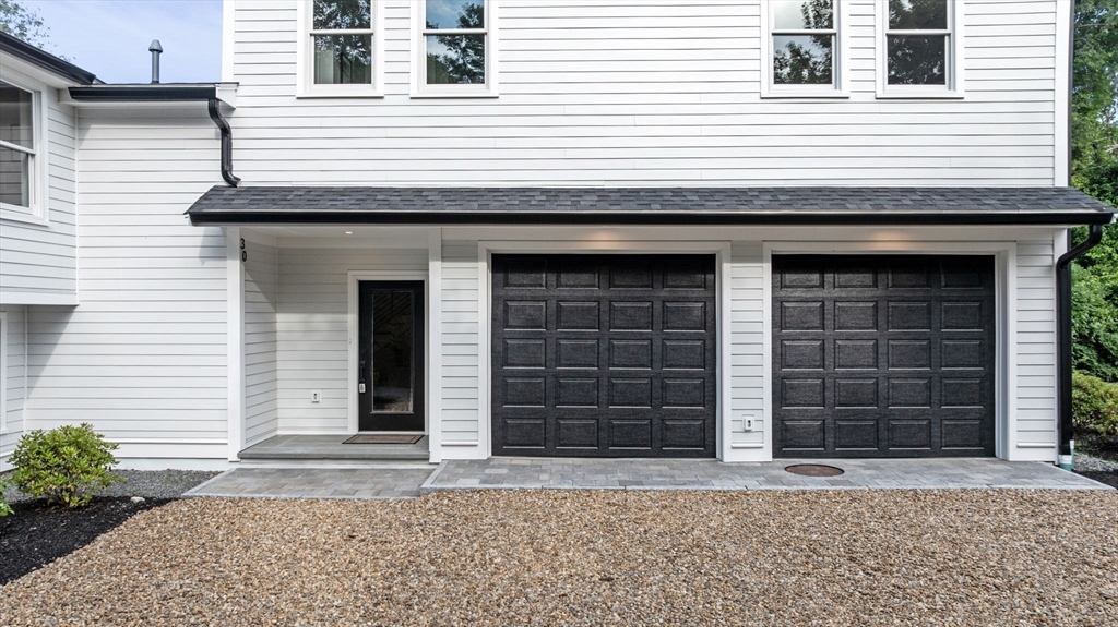 30 Grapevine Road Gloucester, MA 01930 - Photo 4 of 42