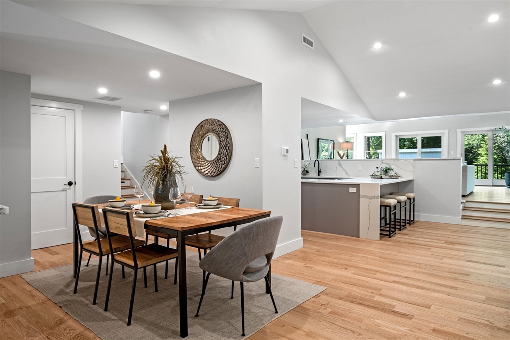 30 Grapevine Road Gloucester, MA 01930 - Photo 9 of 42