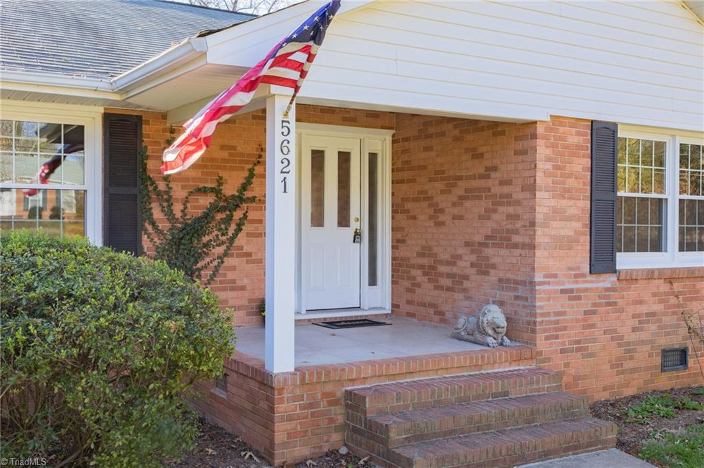 5621 Tower Road Greensboro, NC 27410 - Photo 3 of 38 Gallery Image 3
