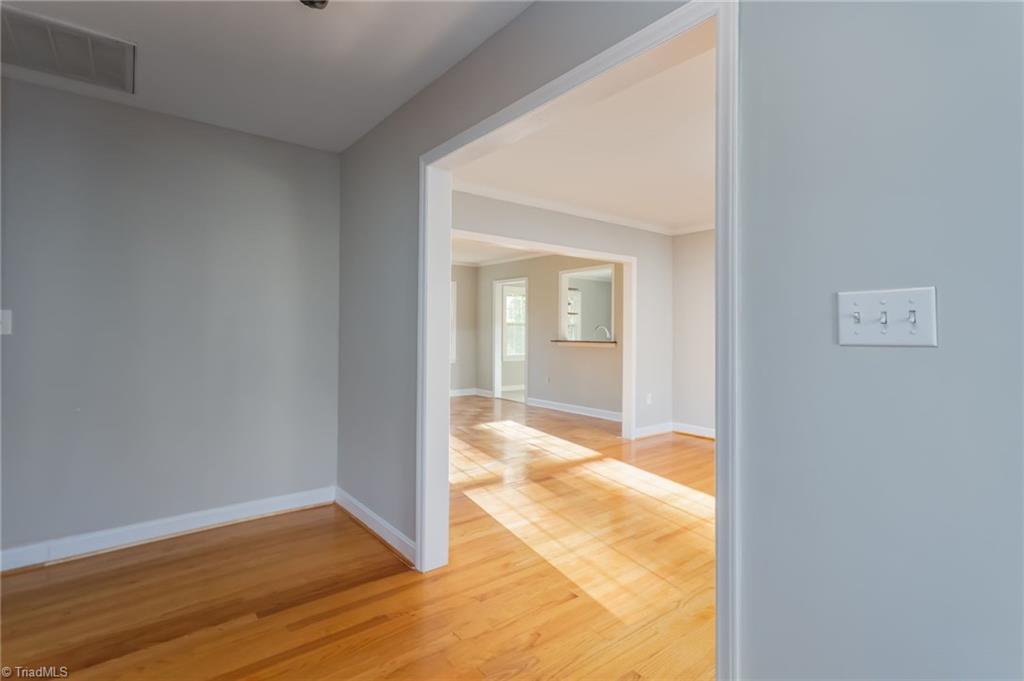 5621 Tower Road Greensboro, NC 27410 - Photo 4 of 38 Gallery Image 4