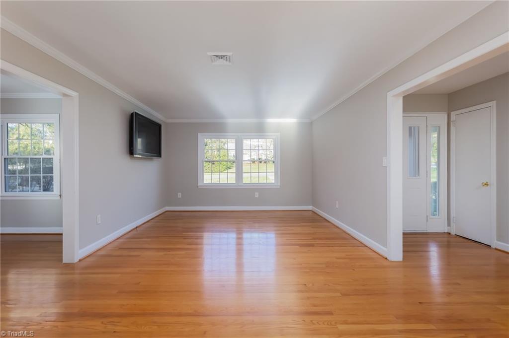 5621 Tower Road Greensboro, NC 27410 - Photo 8 of 38 Gallery Image 8