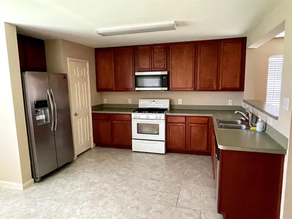 $1,750 | 29618 Evergreen Hills Drive, Spring, TX 77386