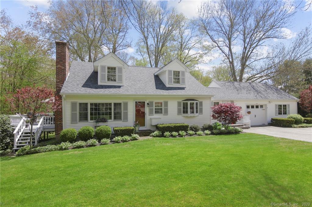 874-858 Hampton Road Pomfret, CT 06259 - Photo 1 of 1 a front view of house with yard and green space