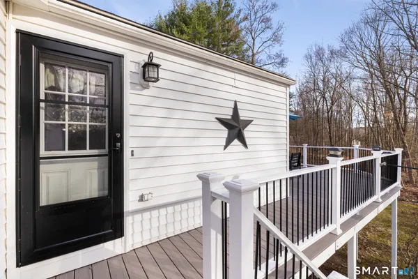 $360,000 | 262 Holabird Avenue, Winchester, CT 06098