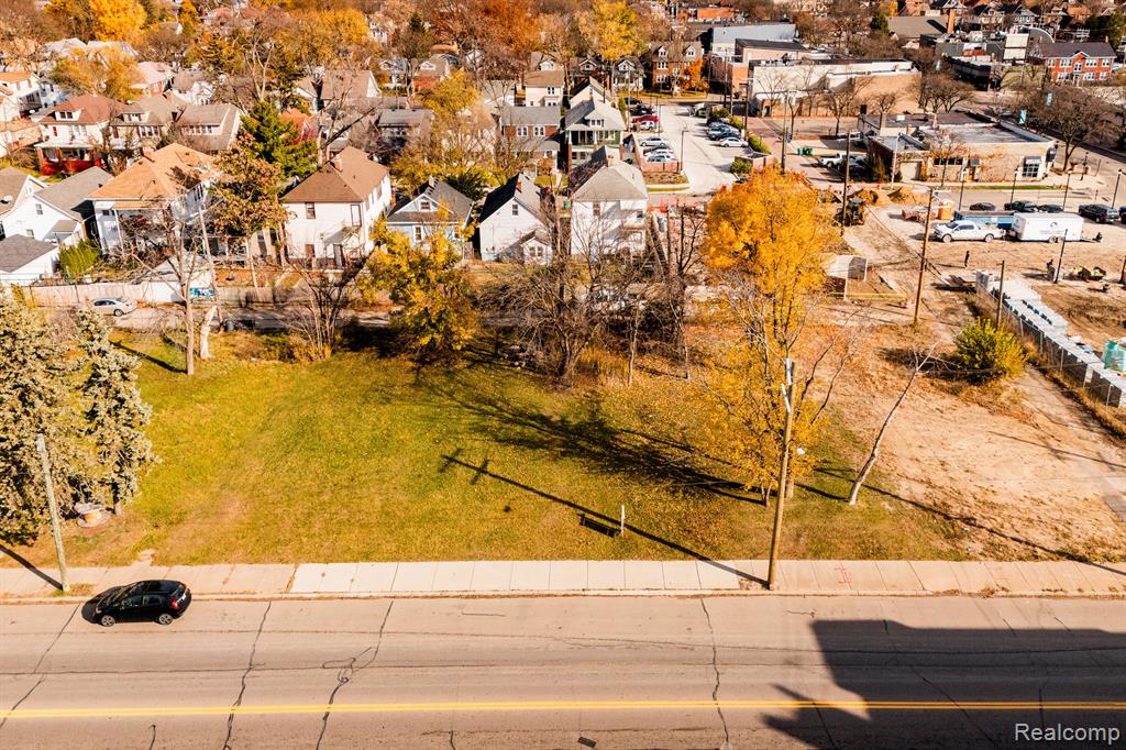 2140 Alter Road Detroit, MI 48215 - Photo 4 of 12