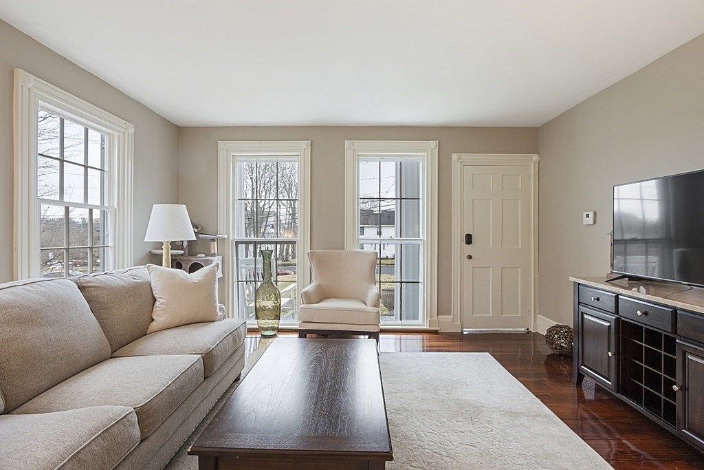 2 Crescent Street Stow, MA 01775 - Photo 5 of 42 Gallery Image 5