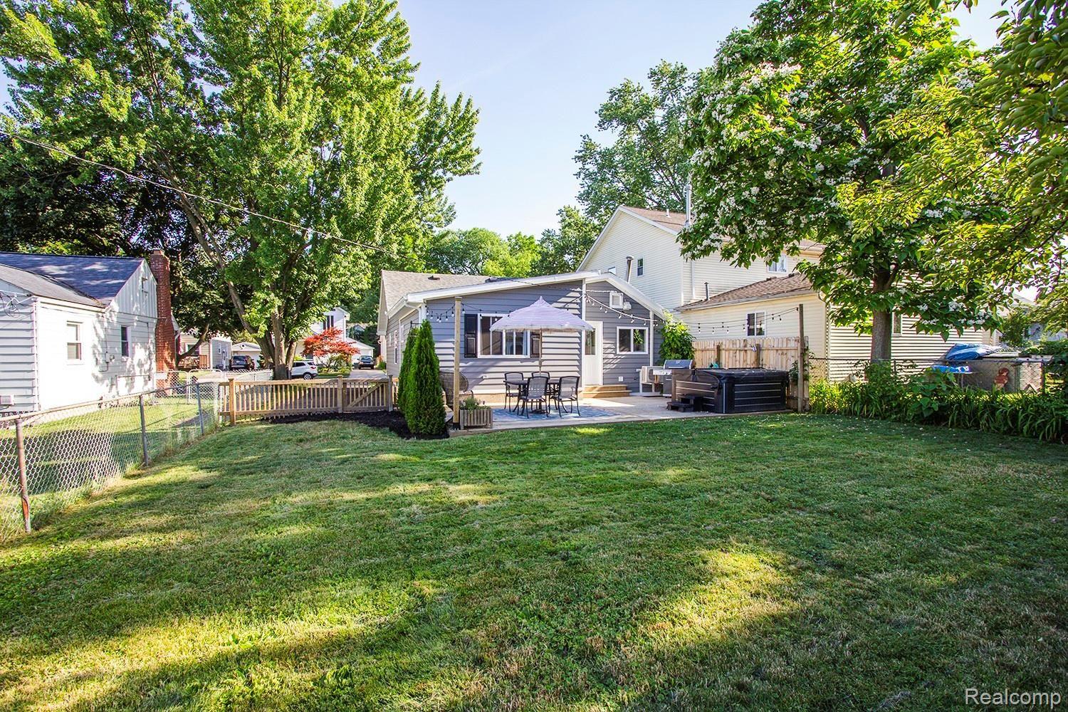 251 Roth Boulevard Clawson, MI 48017 - Photo 24 of 27 Backyard