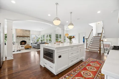$1,599,000 | 3842 Grove Avenue, Western Springs, IL 60558