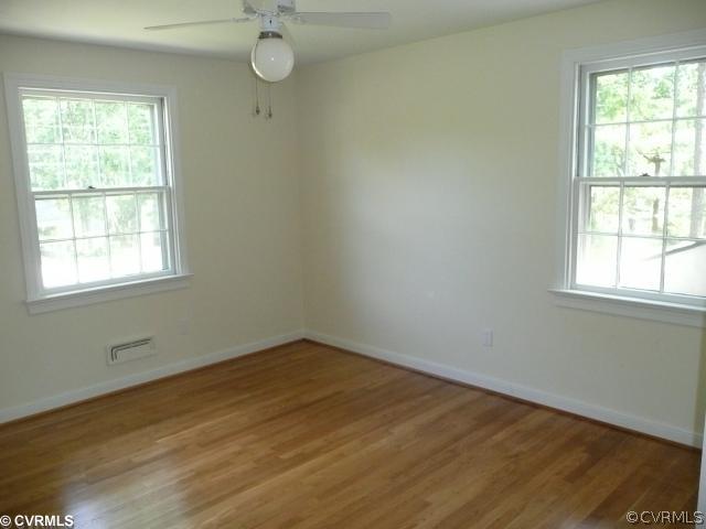 514 Wimgrow Road Richmond, VA 23229 - Photo 9 of 12 Bedroom - Front corner bedroom, ceiling fan
