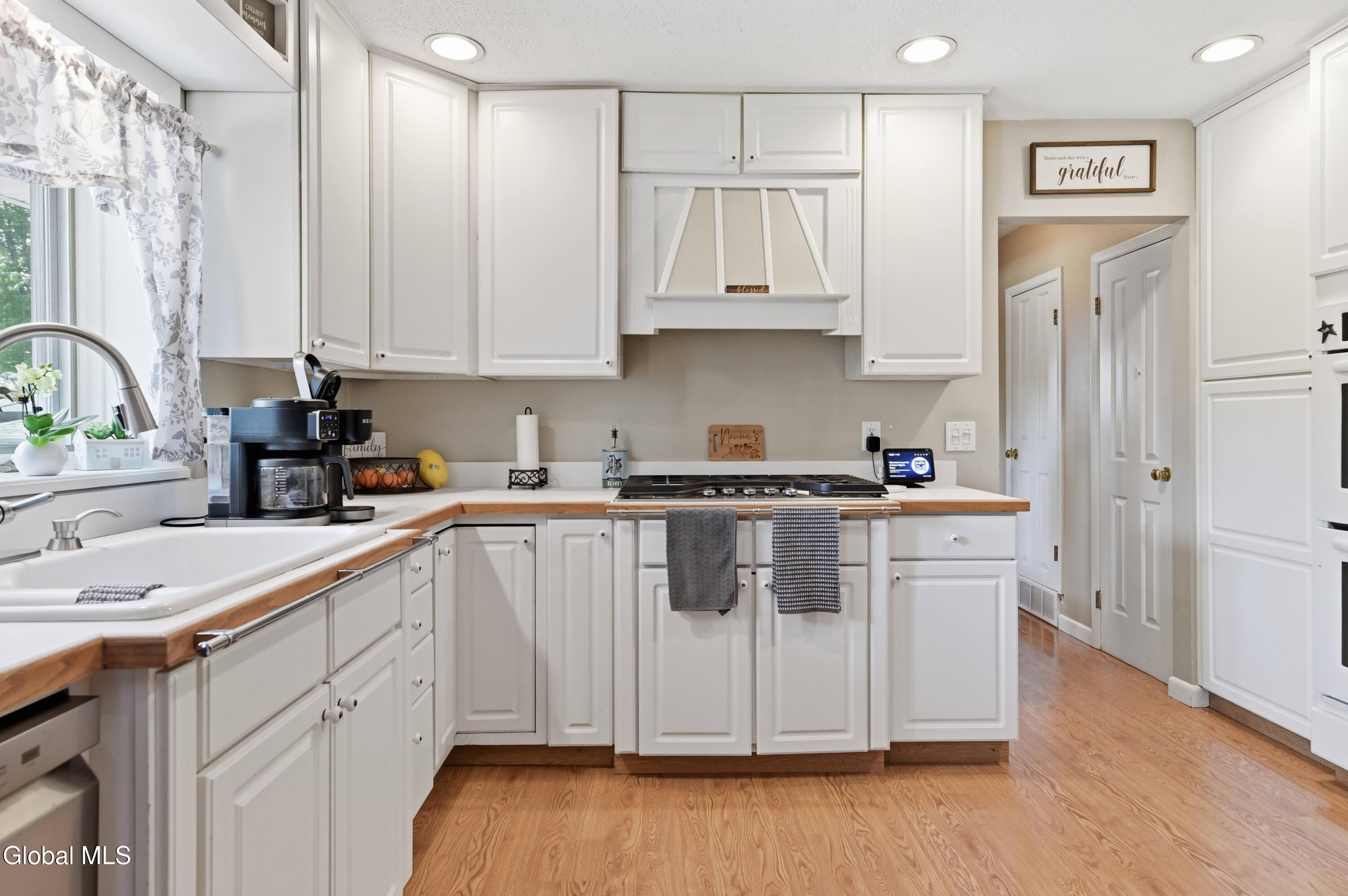 14 Lee Avenue Guilderland, NY 12303 - Photo 42 of 59 AHH_8143