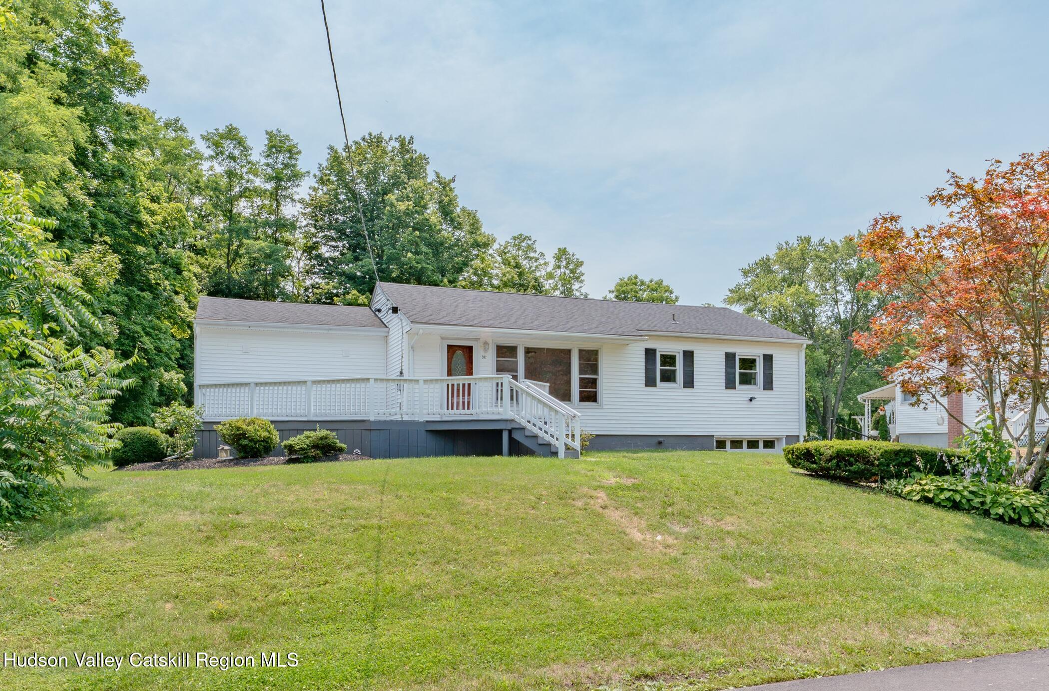 593 Creekside Road Hurley, NY 12443 - Photo 2 of 40 Image-31