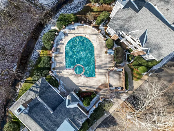 $299,900 | 2508 Cranbrook Lane, Unit 5, Charlotte, NC 28207