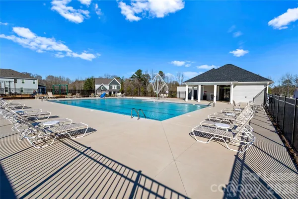 $2,950 | 7185 Sylvan Retreat Drive, Denver, NC 28037