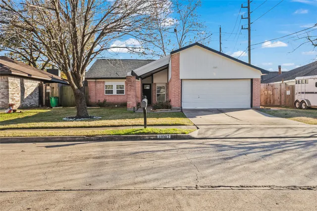 $239,000 | 11007 White Oak Bend Drive, Houston, TX 77064