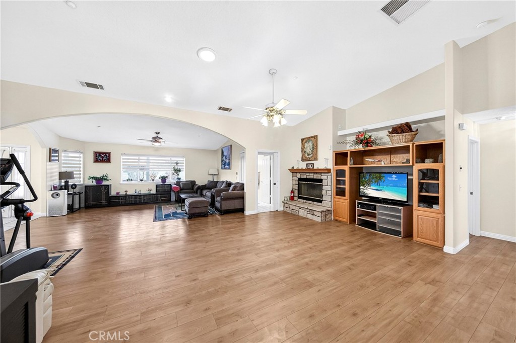 5635 Hollister Road Phelan, CA 92371 - Photo 20 of 67