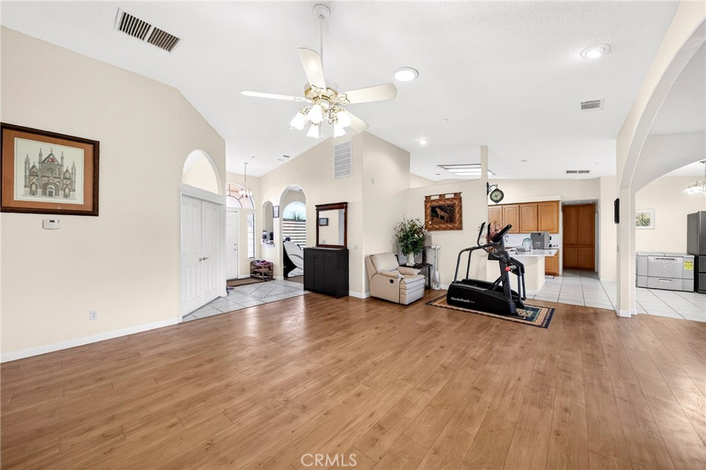 5635 Hollister Road Phelan, CA 92371 - Photo 22 of 67