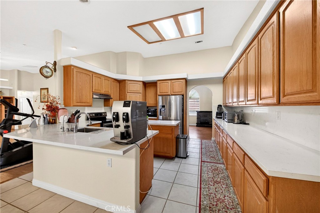 5635 Hollister Road Phelan, CA 92371 - Photo 28 of 67